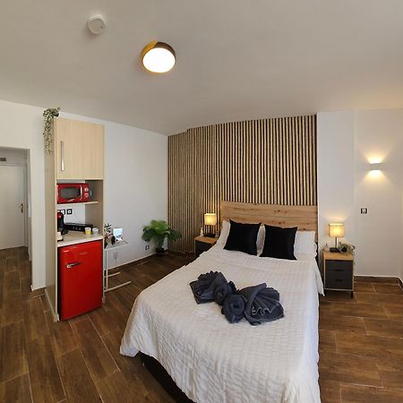 Namaste Modern Elegance City Center Apartment By Namaste Elite Torremolinos Bagian luar foto