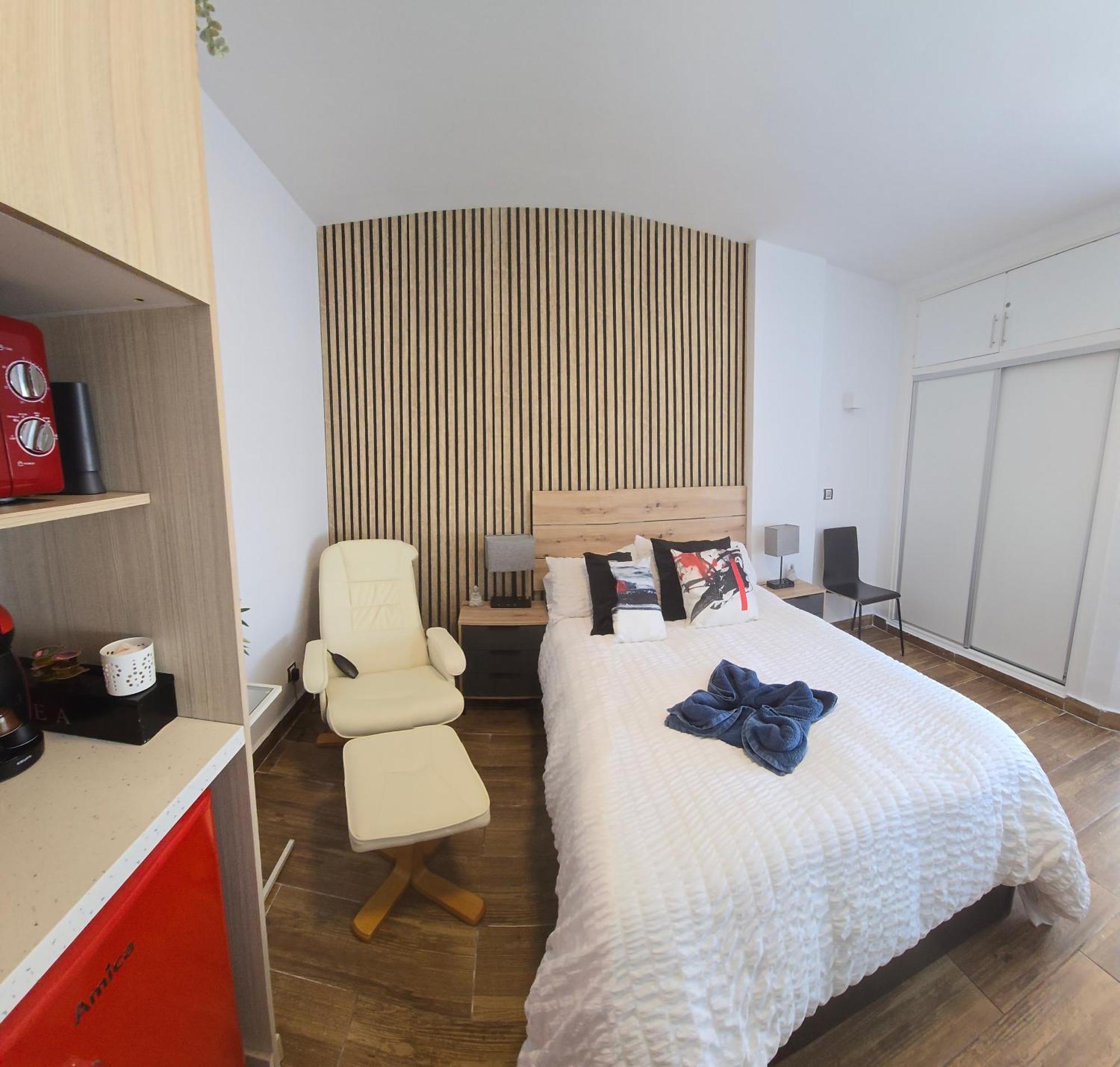 Namaste Modern Elegance City Center Apartment By Namaste Elite Torremolinos Bagian luar foto